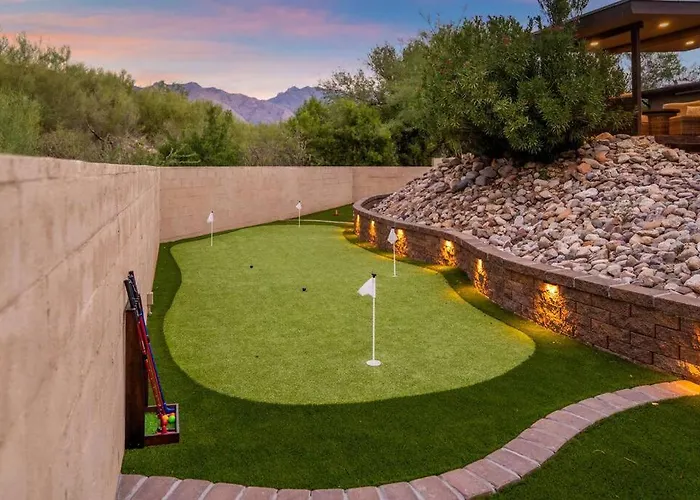Tucasa - Private Backyard Resort - Theater